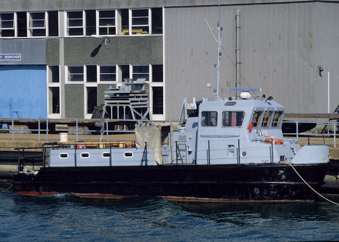 Photograph of the vessel RMAS HL 8094 pictured at Gosport on 21st July 1996
