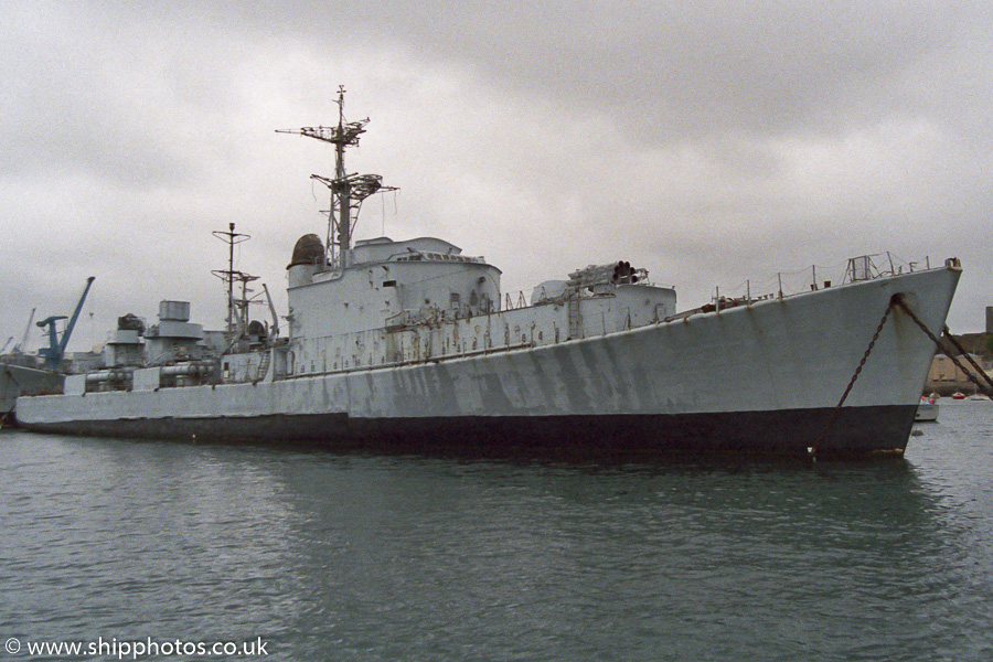 Photograph of the vessel FS Le Breton pictured at Brest on 25th August 1989