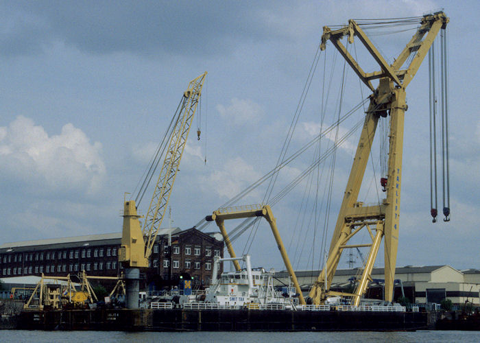 Photograph of the vessel  Taklift 4 pictured at Hamburg on 27th May 1998