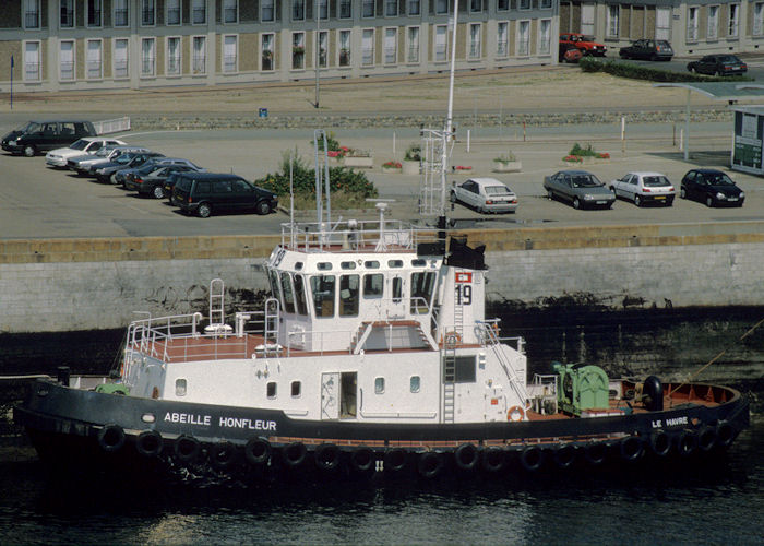 Photograph of the vessel  Abeille Honfleur pictured at Le Havre on 15th August 1997