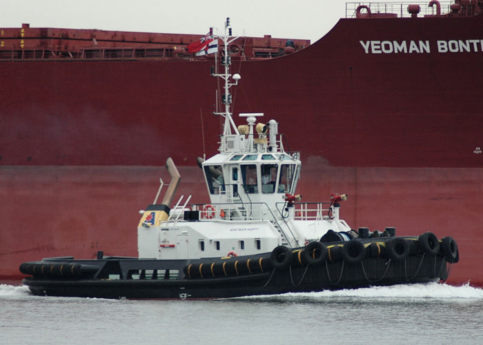 Photograph of the vessel  Adsteam Harty pictured on the River Medway on 6th May 2006