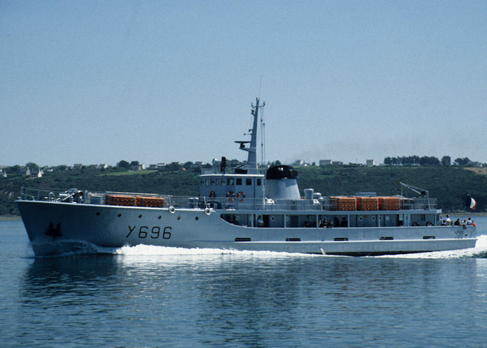 Photograph of the vessel FS Alphee pictured near Brest on 11th July 1990