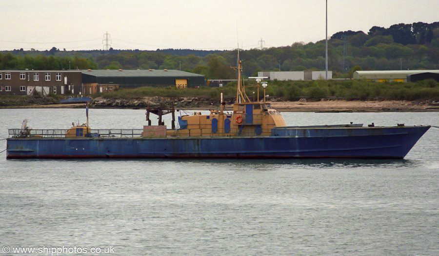 Photograph of the vessel  Arthur pictured at Marchwood on 20th April 2002