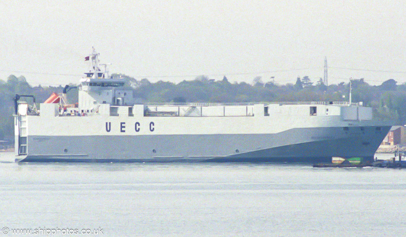 Photograph of the vessel  Autoprogress pictured arriving at Southampton on 23rd April 2002
