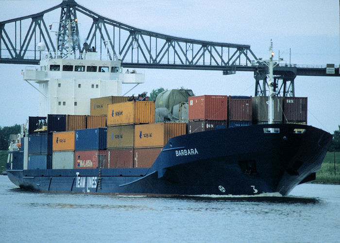 Barbara pictured passing through Rendsburg on 8th June 1997
