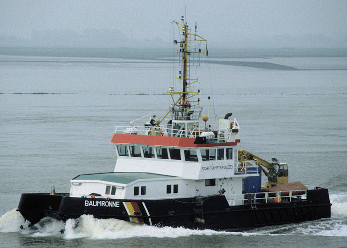 Photograph of the vessel  Baumrönne pictured on the River Elbe on 27th May 1998