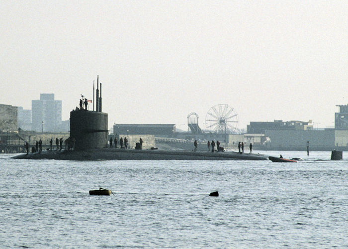 Photograph of the vessel USS Bergall pictured arriving in Portsmouth Harbour on 23rd December 1992