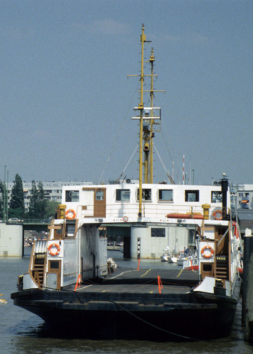 Photograph of the vessel  Berlin pictured at Bremerhaven on 6th June 1997