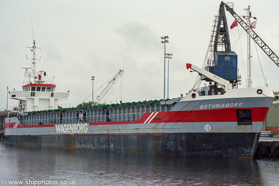 Photograph of the vessel  Bothniaborg pictured at Ellesmere Port on 24th August 2002