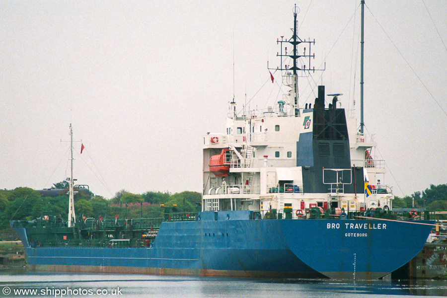 Photograph of the vessel  Bro Traveller pictured at Stanlow on 18th August 2001