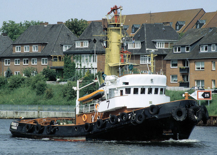 Photograph of the vessel  Bugsier 7 pictured passing through Rendsburg on 8th June 1997