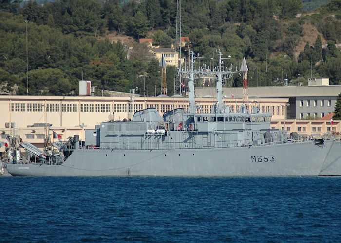 Photograph of the vessel FS Capricorne pictured at Toulon on 9th August 2008