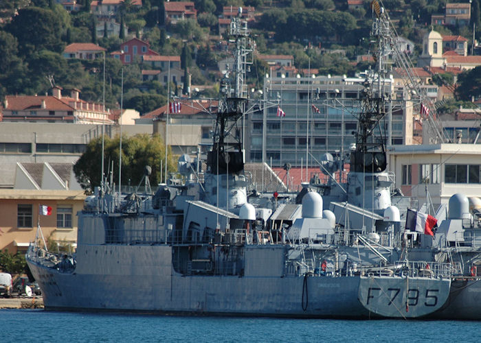 Commandant Ducuing pictured at Toulon on 9th August 2008