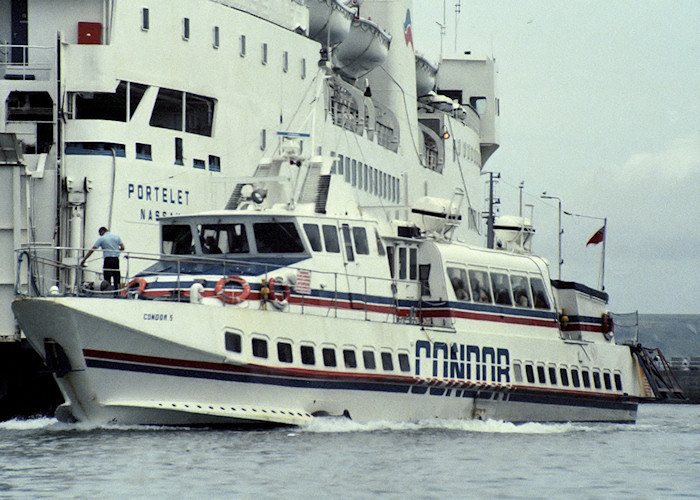 Photograph of the vessel  Condor 5 pictured arriving at Weymouth on 11th August 1988