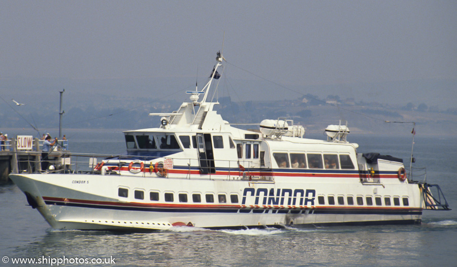 Photograph of the vessel  Condor 5 pictured arriving at Weymouth on 24th July 1989