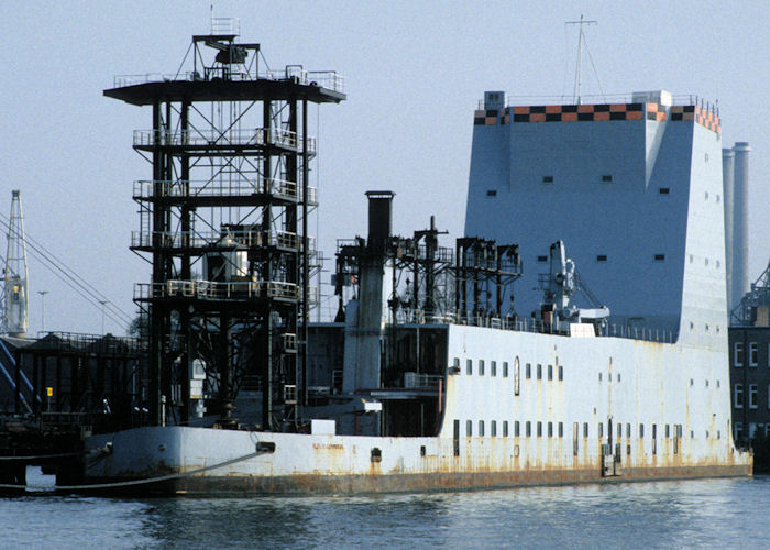 Photograph of the vessel rv Crystal pictured on the Nieuwe Maas at Rotterdam on 27th September 1992