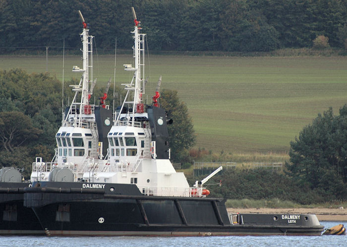  Dalmeny pictured at Hound Point on 26th September 2010