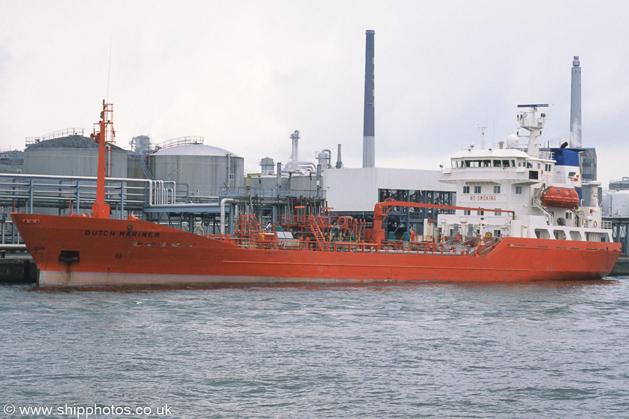 Photograph of the vessel  Dutch Mariner pictured in Kanaldok B1, Antwerp on 20th June 2002