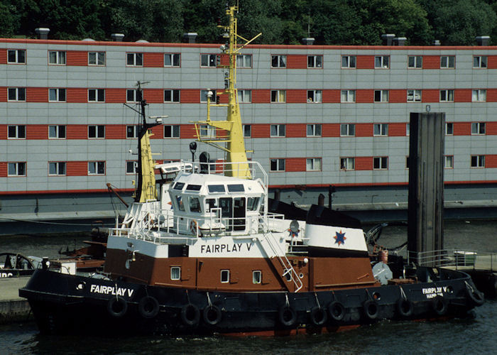 Photograph of the vessel  Fairplay V pictured at Hamburg on 5th June 1997