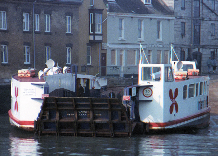 Photograph of the vessel  Ferry No. 5 pictured at Cowes on 22nd February 1988