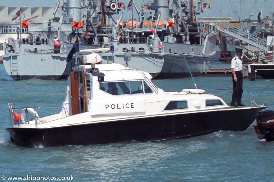 Photograph of the vessel  FML 7871 pictured in Portsmouth Harbour on 7th May 1989