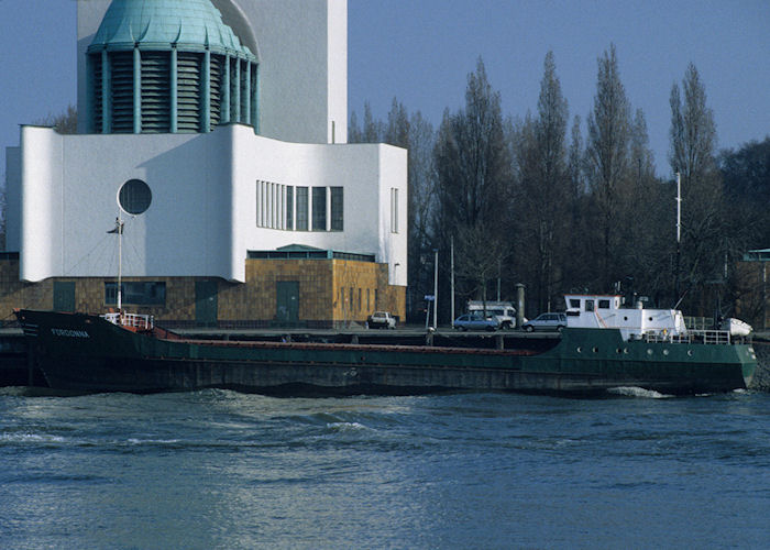 Photograph of the vessel  Fordonna pictured at Parkkade, Rotterdam on 14th April 1996