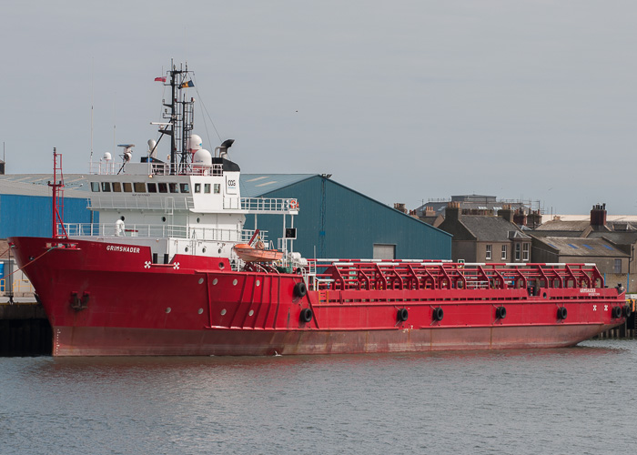  Grimshader pictured at Montrose on 3rd May 2014