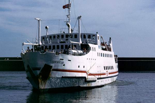 Photograph of the vessel  Guerveur pictured at Quiberon on 29th July 1995