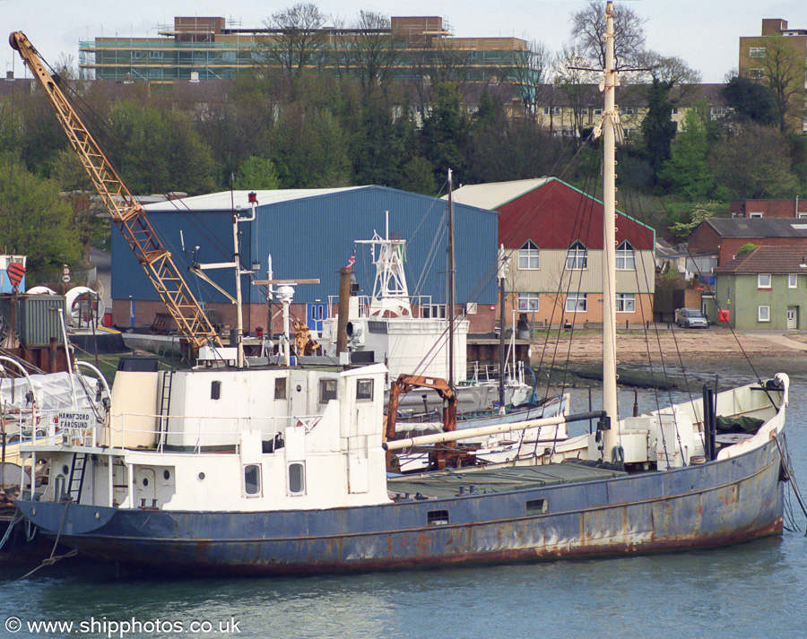 Photograph of the vessel  Hamnfjord pictured at Southampton on 20th April 2002