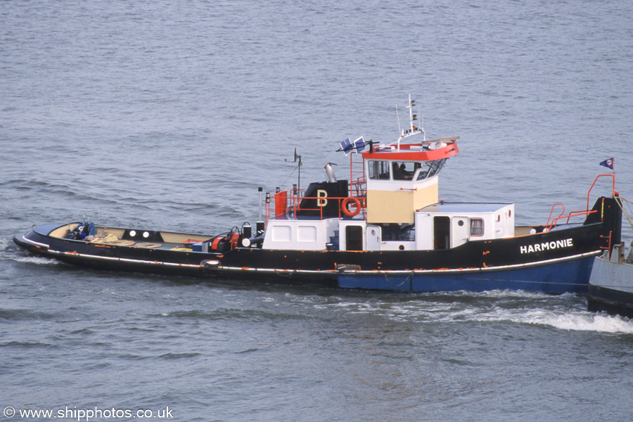 Photograph of the vessel  Harmonie pictured on the Nieuwe Maas at Vlaardingen on 16th June 2002