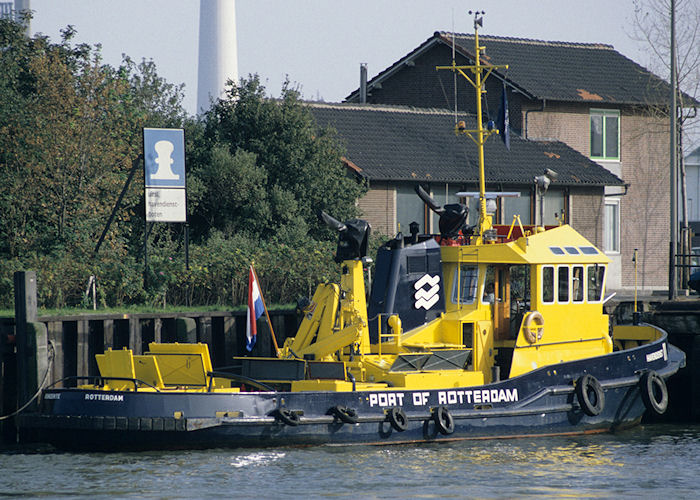  Havendienst 11 pictured on the Nieuwe Maas at Rotterdam on 27th September 1992
