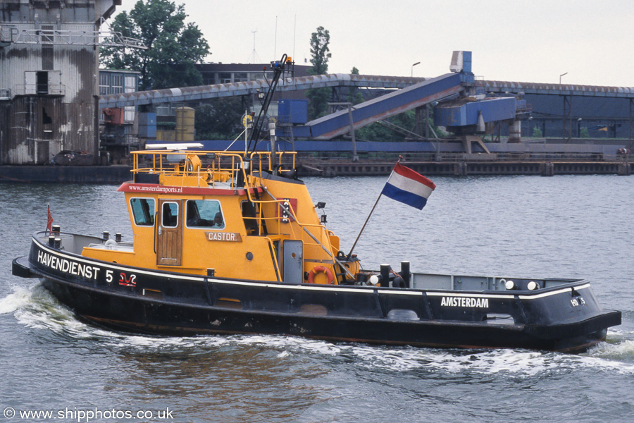 Photograph of the vessel  Havendienst 5 pictured in Westhaven, Amsterdam on 16th June 2002