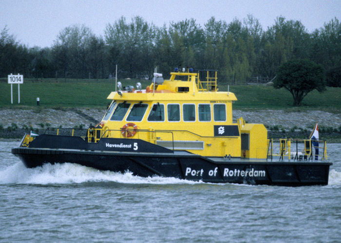 Photograph of the vessel  Havendienst 5 pictured in Rotterdam on 20th April 1997