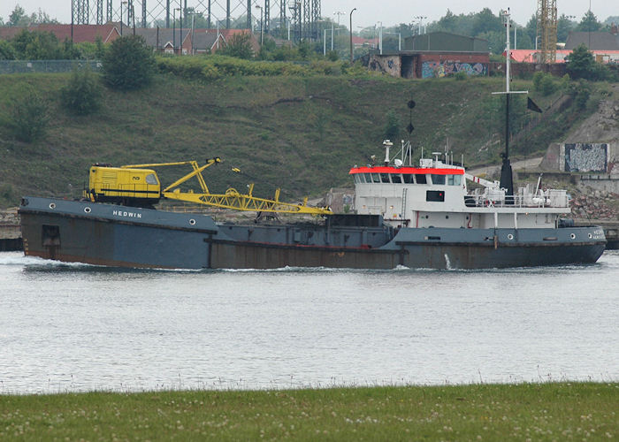 Photograph of the vessel  Hedwin pictured passing North Shields on 12th June 2007