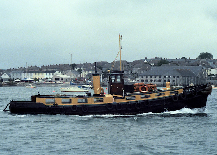 Photograph of the vessel RMAS HL 6473 pictured at Plymouth on 10th August 1988