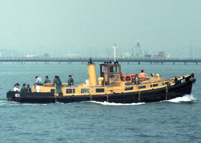 Photograph of the vessel RMAS HL 6513 pictured in Portsmouth Harbour on 14th May 1988