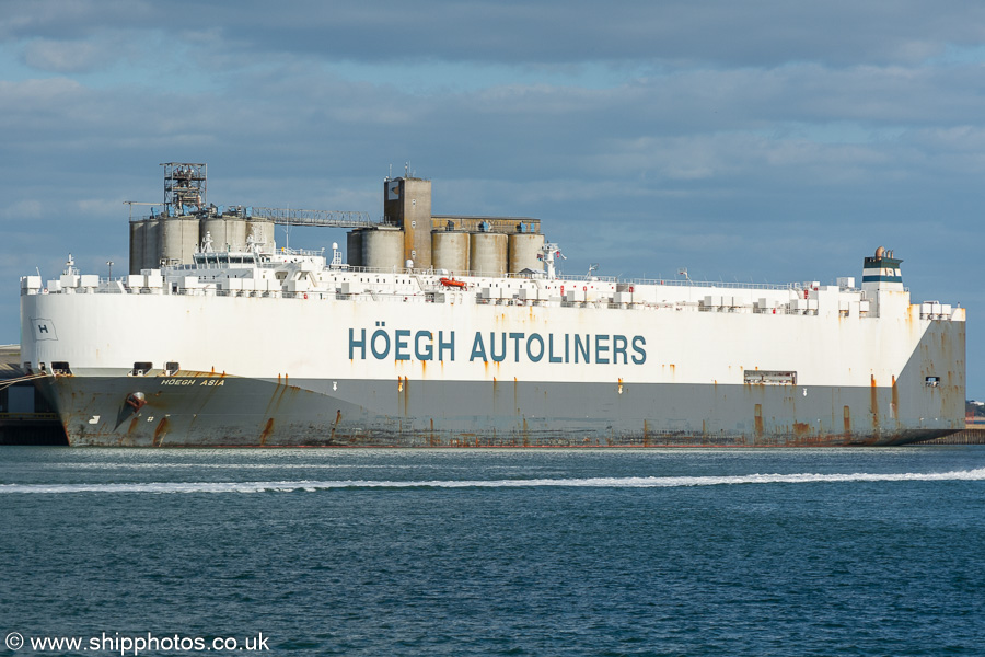 Photograph of the vessel  Hoegh Asia pictured at Southampton on 20th April 2024