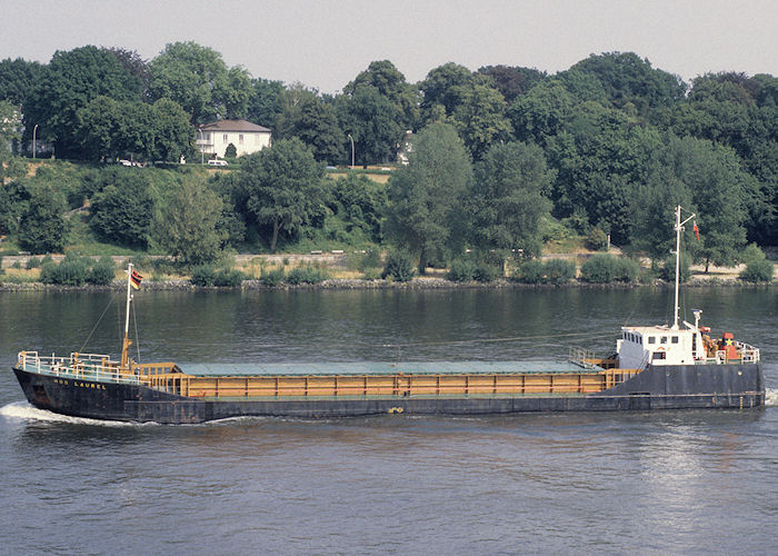 Photograph of the vessel  Hoo Laurel pictured departing Hamburg on 21st August 1995