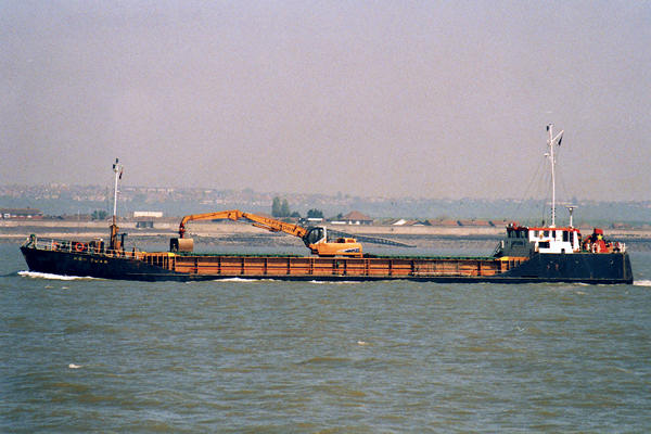Photograph of the vessel  Hoo Swan pictured on the River Thames on 12th May 2001