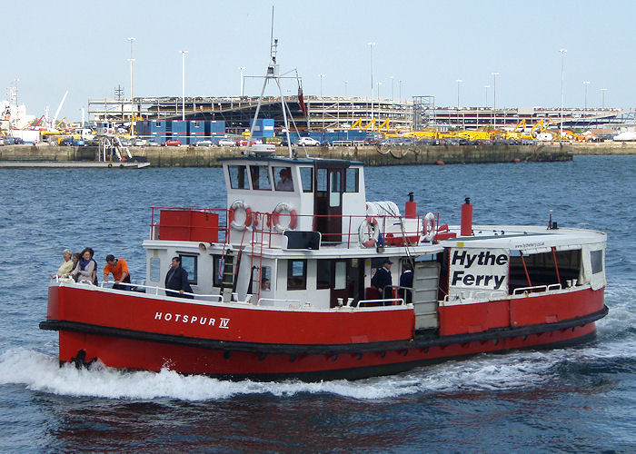 Photograph of the vessel  Hotspur IV pictured approaching Town Quay in Southampton on 14th June 2008