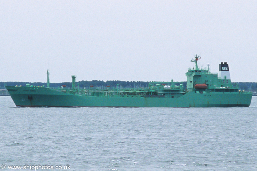 Photograph of the vessel  Igloo Espoo pictured on the Westerschelde passing Vlissingen on 21st June 2002