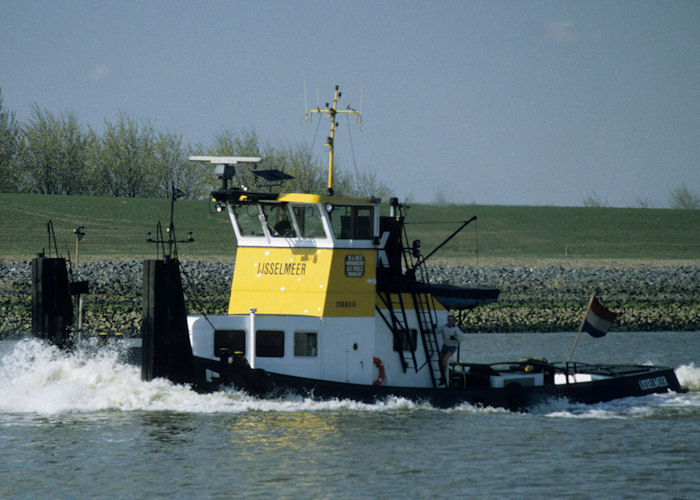 Photograph of the vessel  Ijsselmeer pictured in the Hartelkanaal, Rotterdam on 20th April 1997