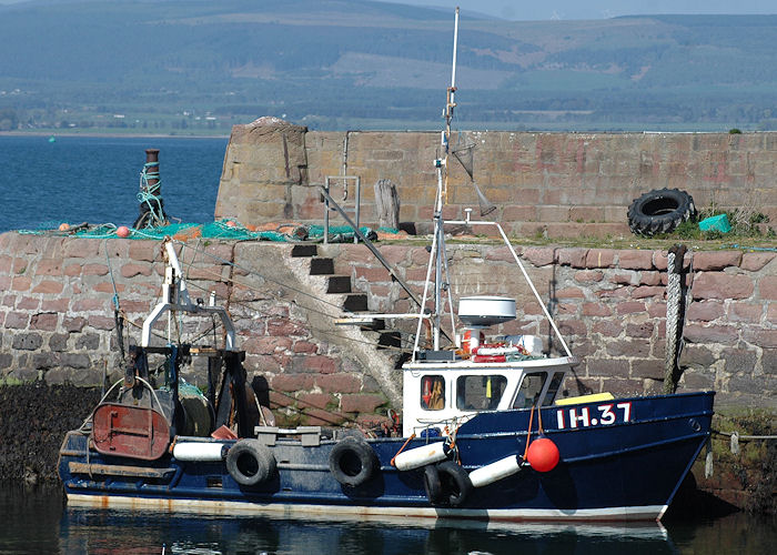 Photograph of the vessel fv Invader pictured at Cromarty on 27th April 2011