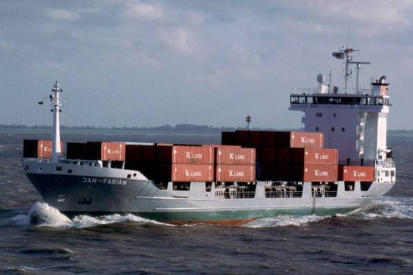 Photograph of the vessel  Jan-Fabian pictured on the River Elbe on 29th May 2001