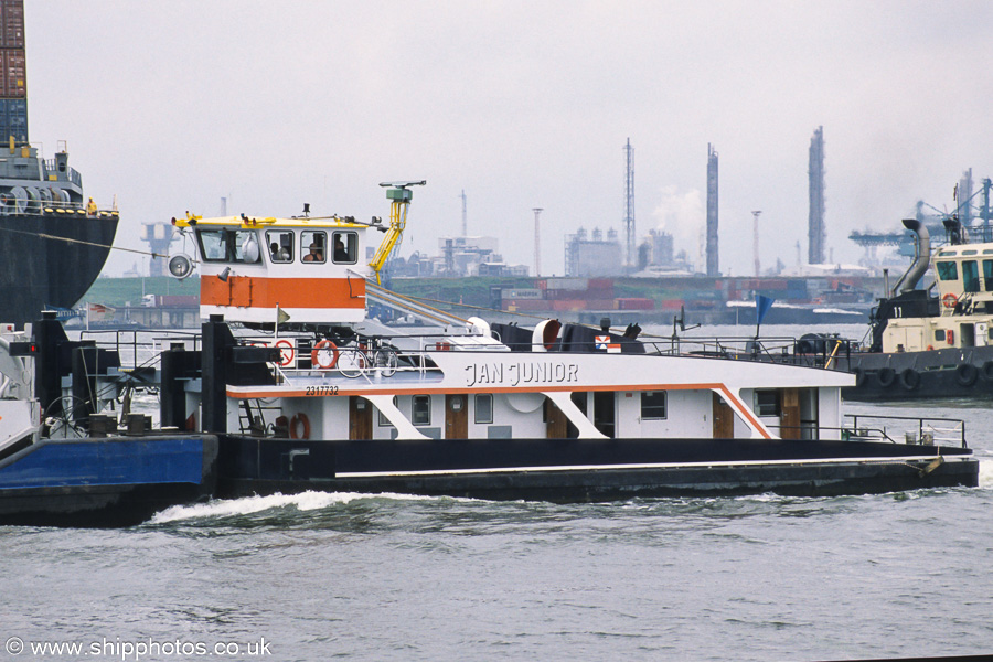 Photograph of the vessel  Jan Junior pictured in Kanaldok B2, Antwerp on 20th June 2002