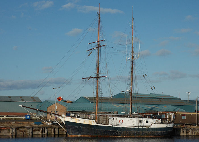 Photograph of the vessel  Jean de la Lune pictured at Leith on 20th March 2010