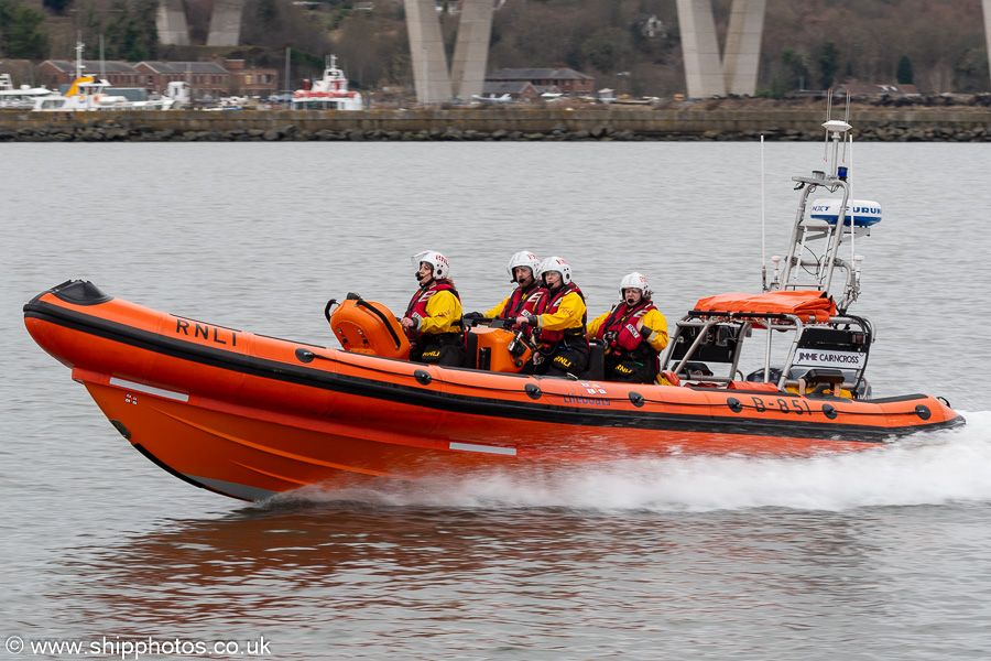 Photograph of the vessel RNLB Jimmie Cairncross pictured approaching Hawes Pier, Queensferry on 16th March 2025