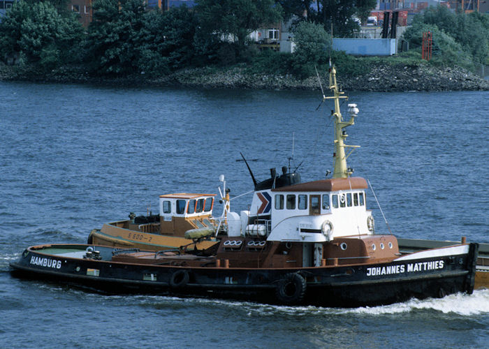 Photograph of the vessel  Johannes Matthies pictured at Hamburg on 9th June 1997