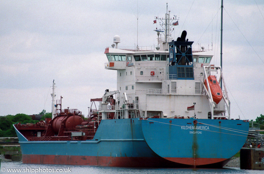 Photograph of the vessel  Kilchem America pictured at Stanlow on 20th May 2000