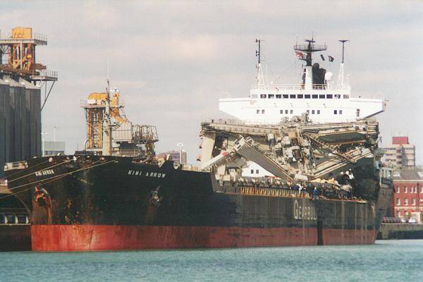 Photograph of the vessel  Kiwi Arrow pictured in Southampton on 8th May 1995